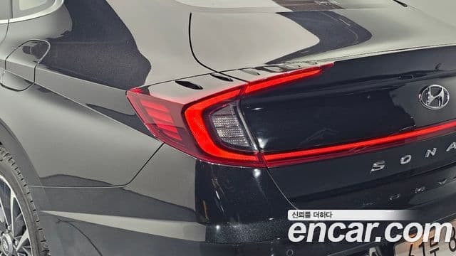 Hyundai Sonata Hybrid 2019 — Photo 3/30
