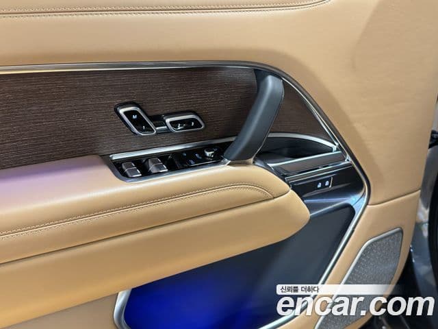Land Rover Range Rover 2024 — Фото 14/20
