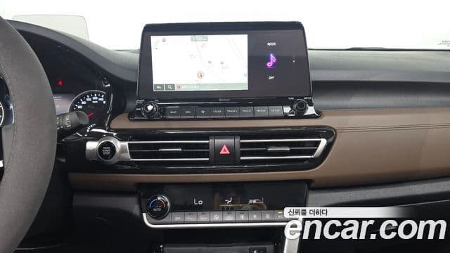 Kia Seltos 2021 — ფოტო 14/20
