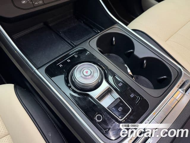 Kia Carnival 2024 — Фото 13/20