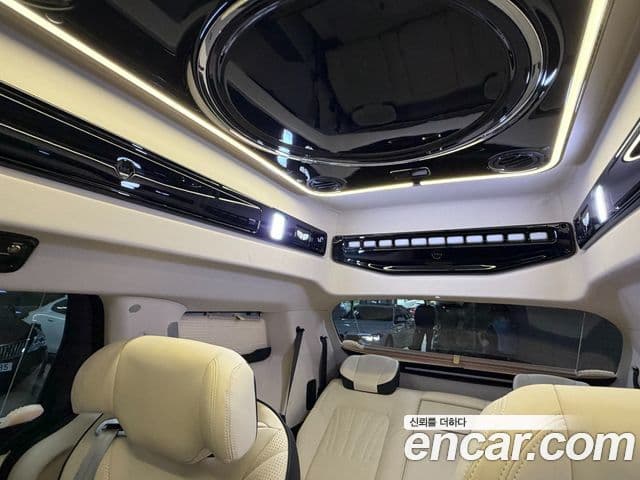 Kia Carnival 2024 — Фото 18/20