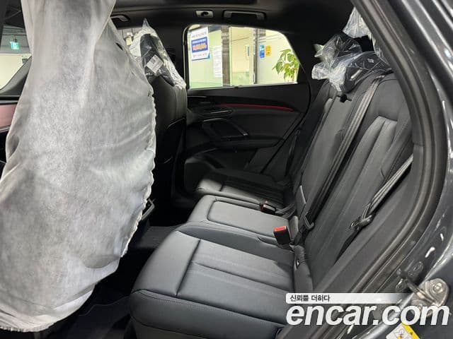 Audi Q5 2025 — фото 5 из 16