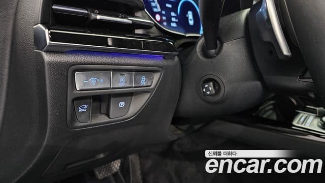 Genesis Electrified G80 2023 — ფოტო 17/20