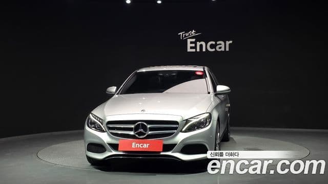 Mercedes-Benz C-Class 2018 — ფოტო 3/20