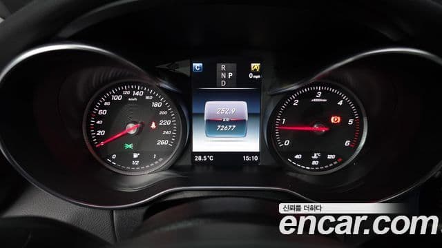 Mercedes-Benz C-Class 2018 — ფოტო 8/20