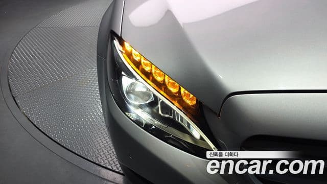 Mercedes-Benz C-Class 2018 — ფოტო 30/30