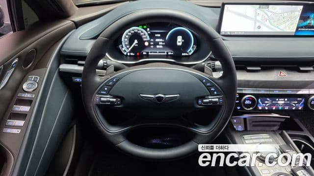 Genesis Electrified G80 2023 — ფოტო 15/20