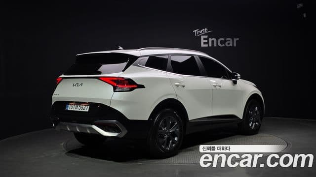 Kia Sportage 2024 — ფოტო 2/20