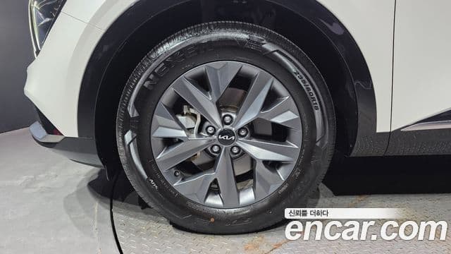 Kia Sportage 2024 — ფოტო 5/20