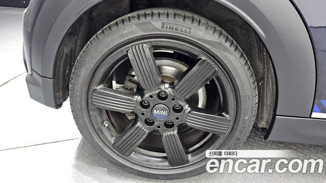Mini Cooper S 2022 — Photo 12/34