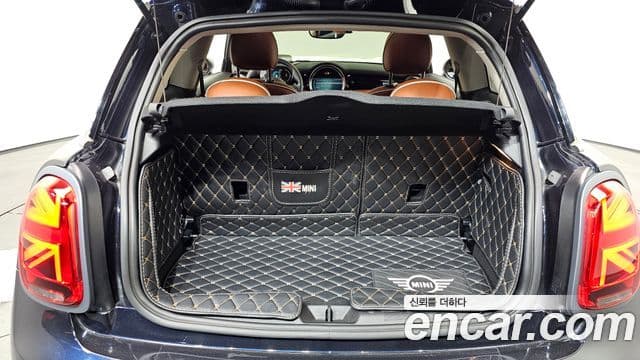 Mini Cooper S 2022 — Photo 22/34