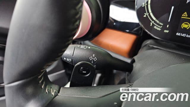 Mini Cooper S 2022 — Photo 13/34