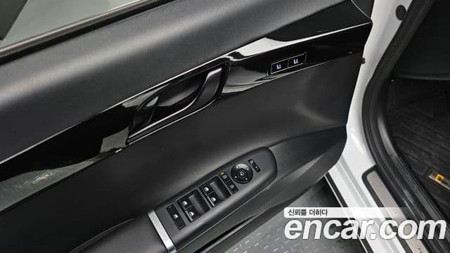 Hyundai Grandeur 2025 — Фото 17/20