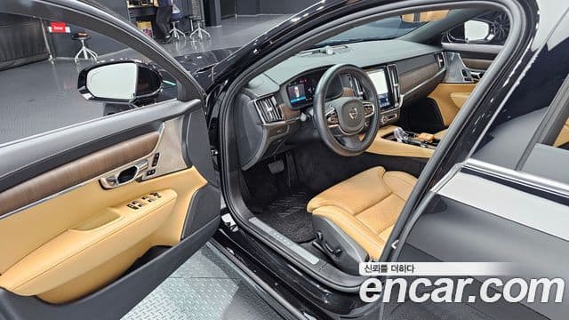Volvo S90 2025 — Фото 10/20