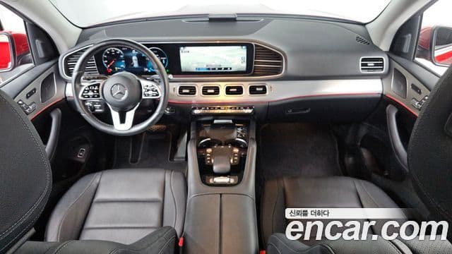 Mercedes-Benz GLE-Class 2019 — Şəkil 7/20