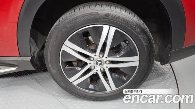 Mercedes-Benz GLE-Class 2019 — ფოტო 19/33