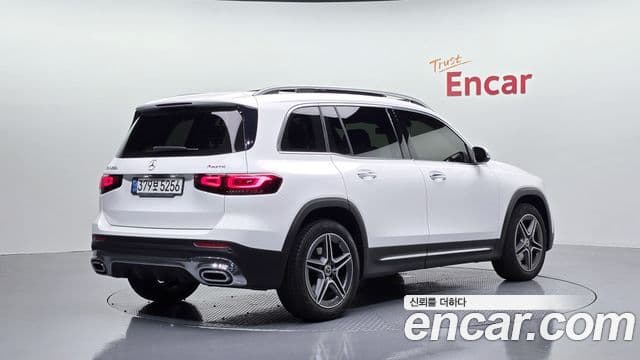 Mercedes-Benz GLB-Class 2022 — Фото 2/20