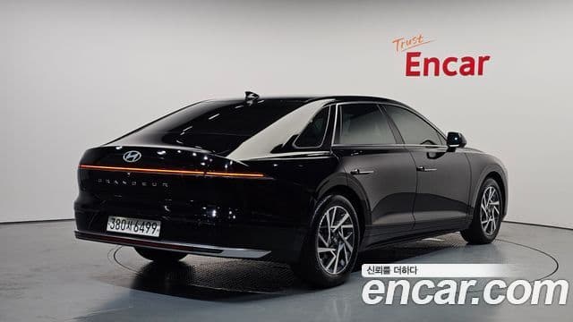 Hyundai Grandeur 2023 — ფოტო 2/20