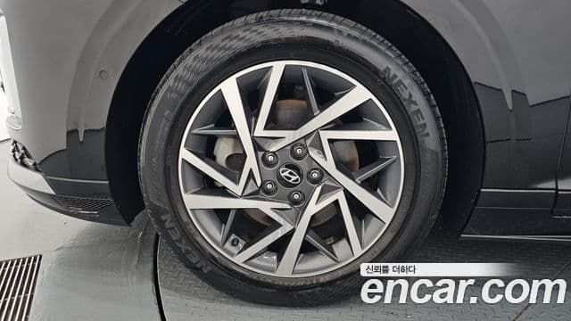 Hyundai Grandeur 2023 — ფოტო 5/20