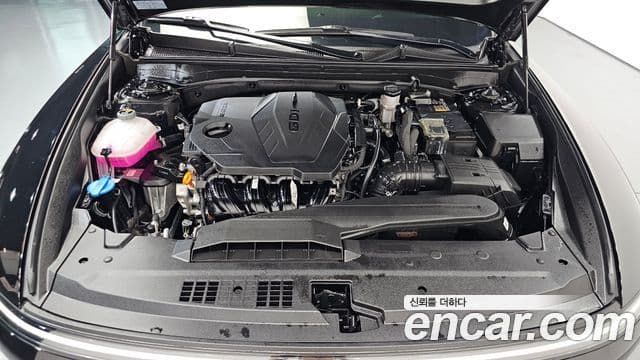 Hyundai Grandeur 2023 — ფოტო 6/20