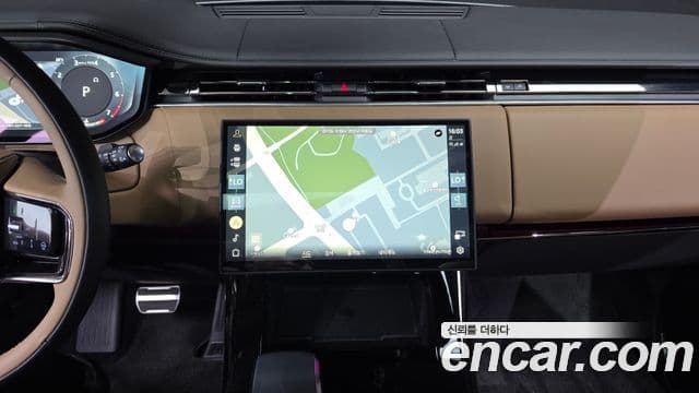 Land Rover Range Rover Sport 2025 — ფოტო 16/20