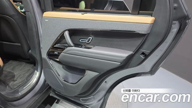 Land Rover Range Rover Sport 2025 — Photo 9/38