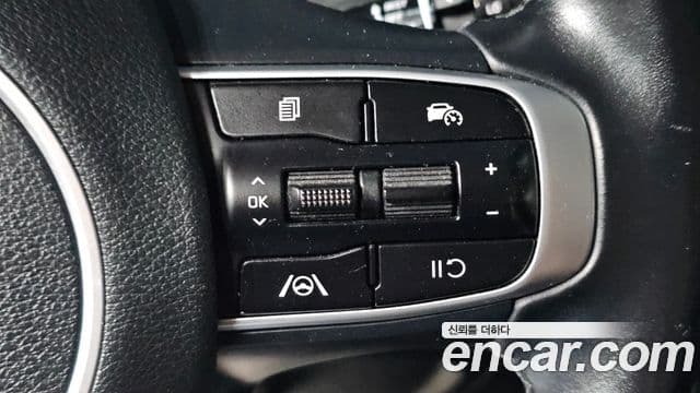Kia Sportage 2021 — Фото 17/20