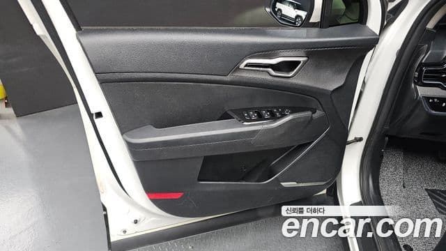 Kia Sportage 2021 — Photo 17/31