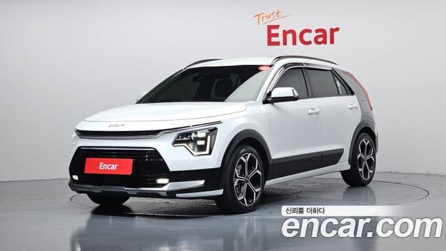 Kia Niro 2022 — ფოტო 20/20