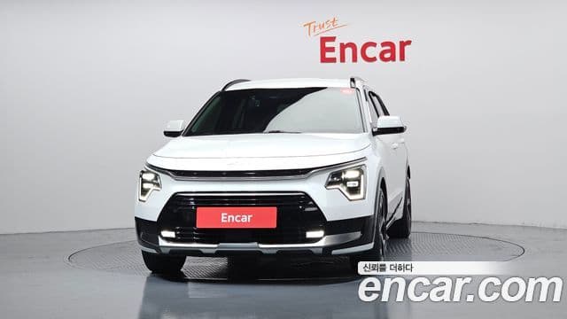 Kia Niro 2022 — ფოტო 2/20
