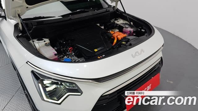 Kia Niro 2022 — ფოტო 5/20