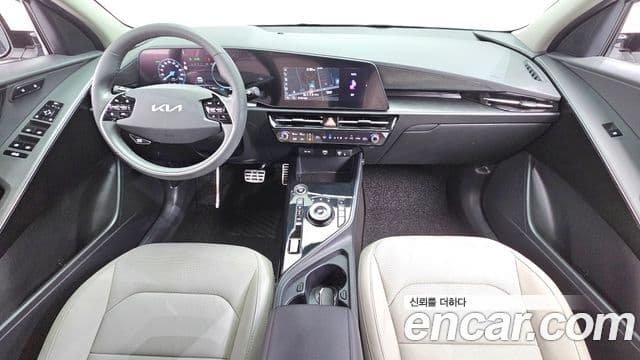 Kia Niro 2022 — ფოტო 6/20