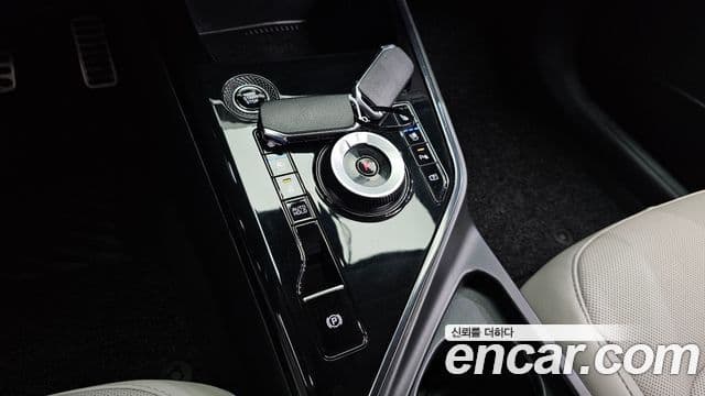 Kia Niro 2022 — фото 8 из 20