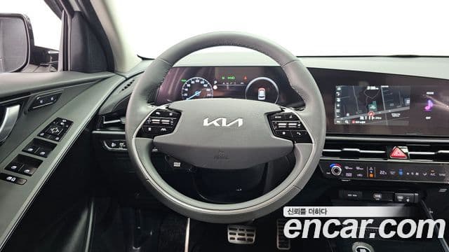 Kia Niro 2022 — ფოტო 11/20