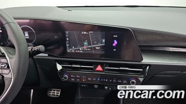 Kia Niro 2022 — ფოტო 12/20
