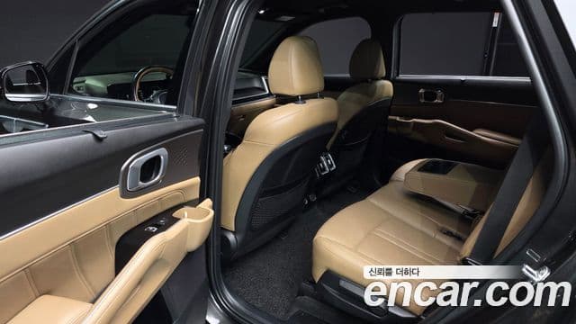 Kia Sorento 2023 — фото 11 из 20