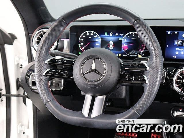 Mercedes-Benz CLA-Class 2024 — Şəkil 15/20