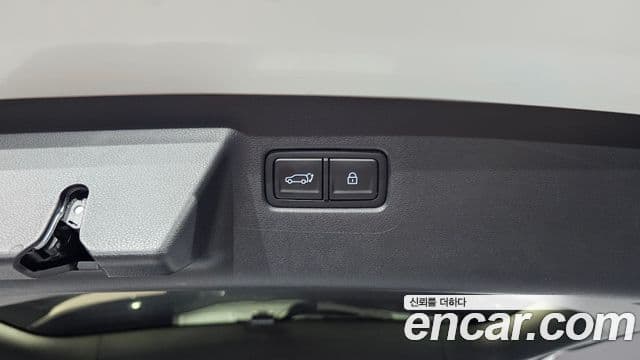 Hyundai Santa Fe 2025 — Şəkil 17/34
