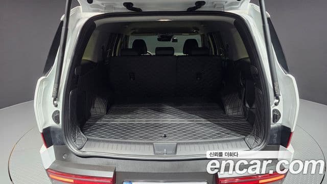 Hyundai Santa Fe 2025 — Şəkil 7/34