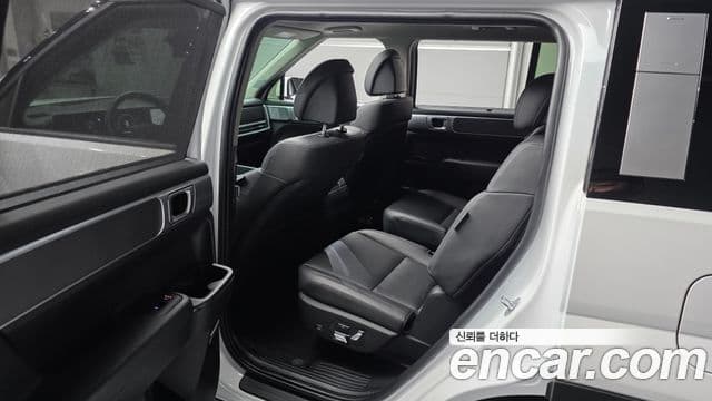 Hyundai Santa Fe 2023 — ფოტო 12/20