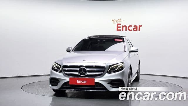 Mercedes-Benz E-Class 2020 — ფოტო 3/20