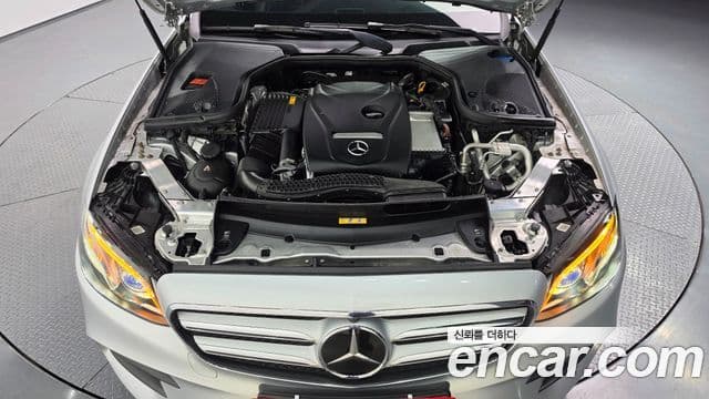 Mercedes-Benz E-Class 2020 — ფოტო 6/20