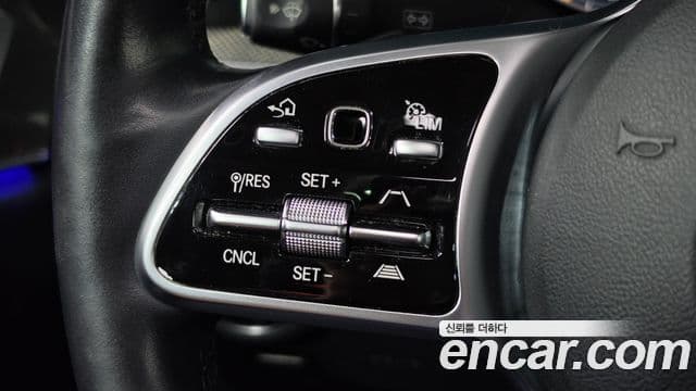 Mercedes-Benz E-Class 2020 — ფოტო 13/20