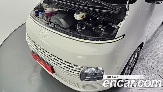 Hyundai Staria 2024 — фото 6 из 20