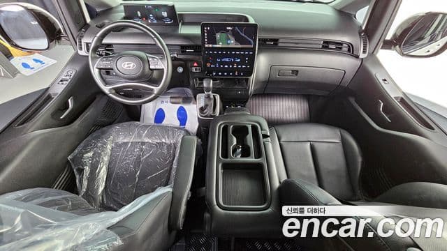 Hyundai Staria 2024 — фото 7 из 20