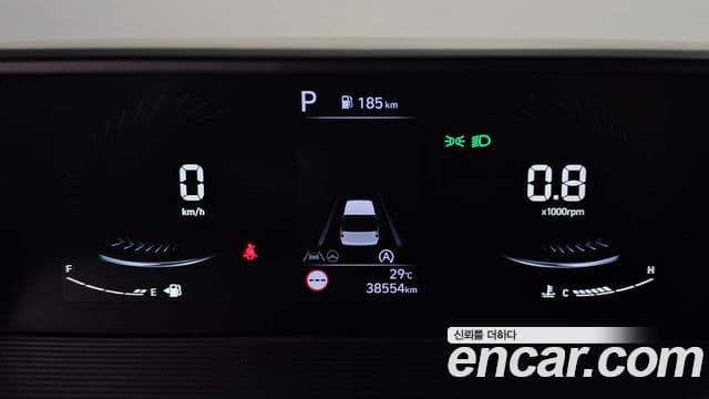 Hyundai Staria 2024 — фото 8 из 20