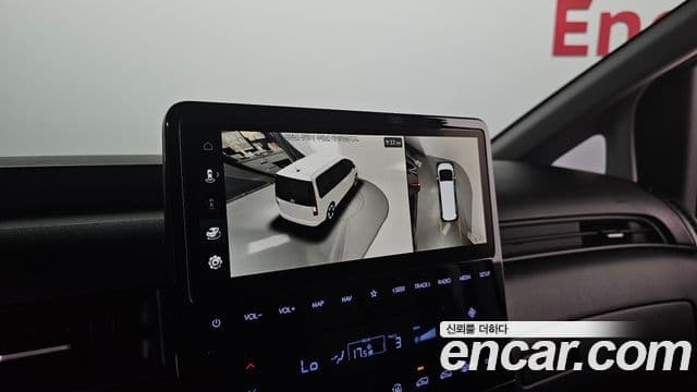 Hyundai Staria 2024 — фото 17 из 20