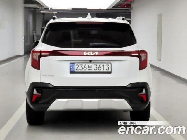 Kia Seltos 2024 — ფოტო 2/20