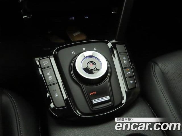 Kia Seltos 2024 — ფოტო 10/20