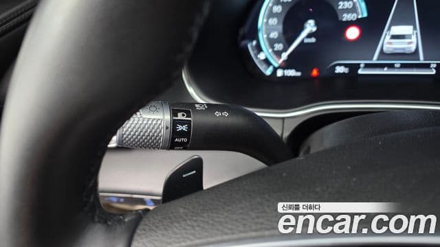 Genesis GV80 2023 — ფოტო 19/20